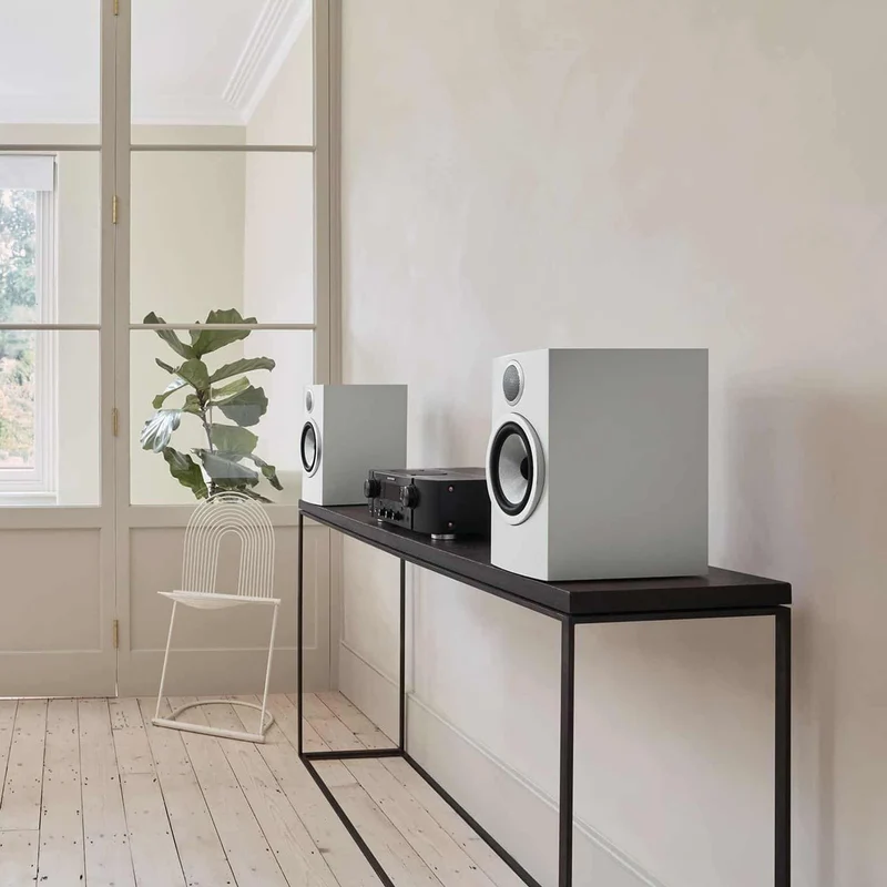 Bowers & Wilkins 706 S3
