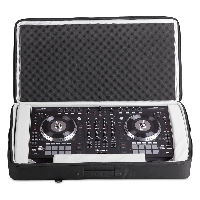 UDG Urbanite MIDI Controller Sleeve Extra Large (Black)