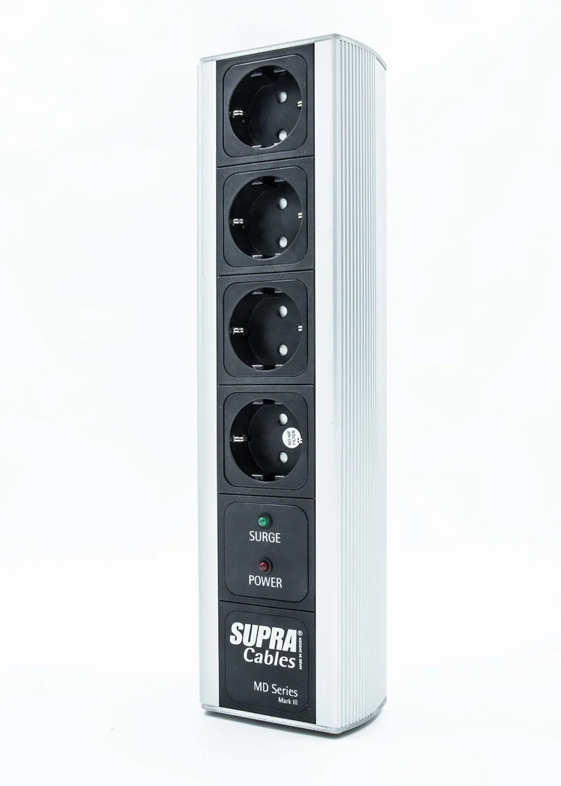 Supra MD04-EU/SP ciabatta filtrata a 4 prese con protezione sovratensioni