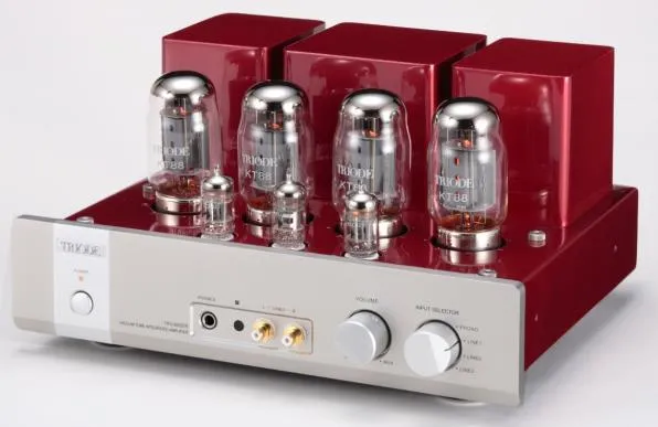 Triode TRV-88XR amplificatore integrato stereo push-pull in classe AB a valvole