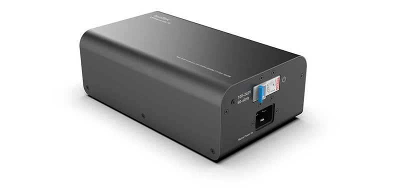 IsoTek V5 Syncro Uni 16 dispositivo di blocco corrente continua attivo 16 ampere