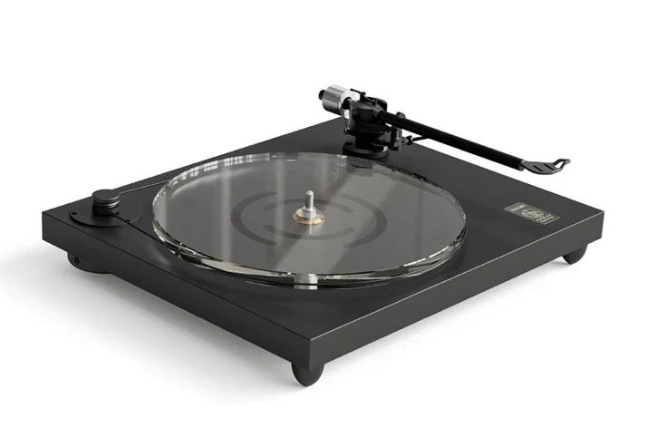 Gold Note T-5 giradischi con trazione a cinghi, piatto in vetro Ultra-Clear e braccio B-5.2