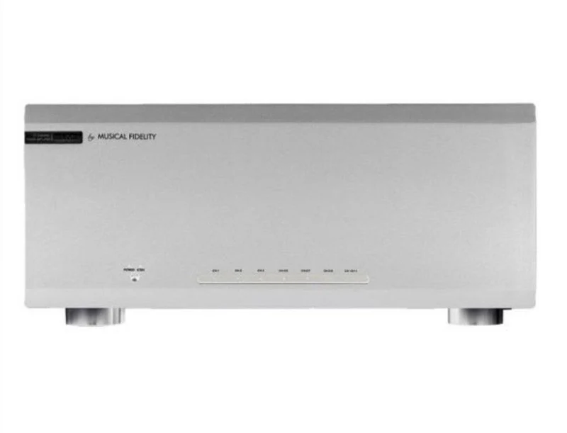 Musical Fidelity M6x 250.5 SILVER Finale di potenza multicanale. Potenza 5x250W su 4 ohm