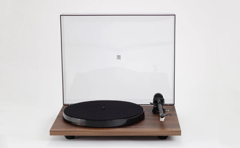 REGA PLANAR 1 WALNUT Giradischi HIFI con braccio REGA RB110 e testina CARBON