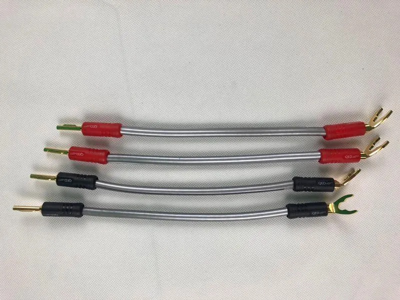 QED Reference XT40i Cavi per altoparlanti JUMPER LINKS Spina AIRLOC 4 x 20 cm - Banana PLUG 24K oro