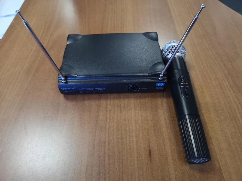 EXTREME WM1000-V RADIOMICROFONO VHF PALMARE CAPSULA DINAMICA TRASMETTITORE + RICEVITORE TRUE DIVERSITY USATO