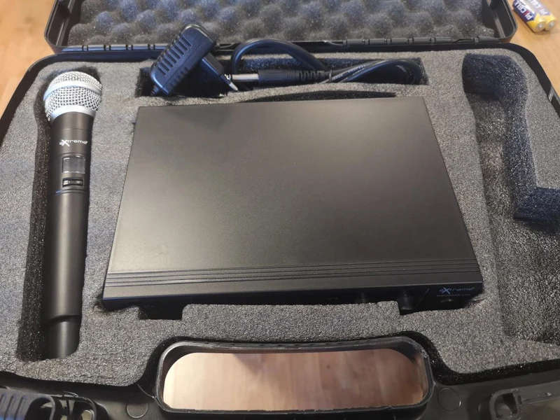 EXTREME WM1000D-V RADIOMICROFONO DOPPIO EX-DEMO UN CANALE NON FUNZIONANTE