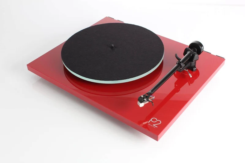 REGA Planar 2 ROSSO Giradischi con piatto in vetro, braccio RB220 e testina Carbon motore 24V