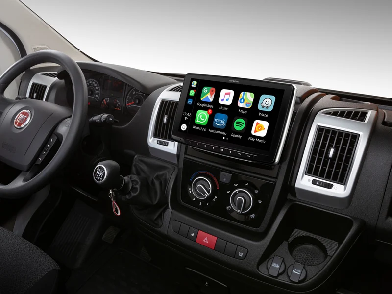 Alpine iLX-F903-DU autoradio 9" per Fiat Ducato 3, Citroën Jumper 2 e Peugeot Boxer 2 con predisposizione radio
