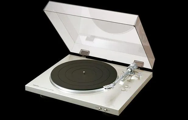 DENON DP-300F SILVER giradischi trazione a cinghia compreso di braccio e testina