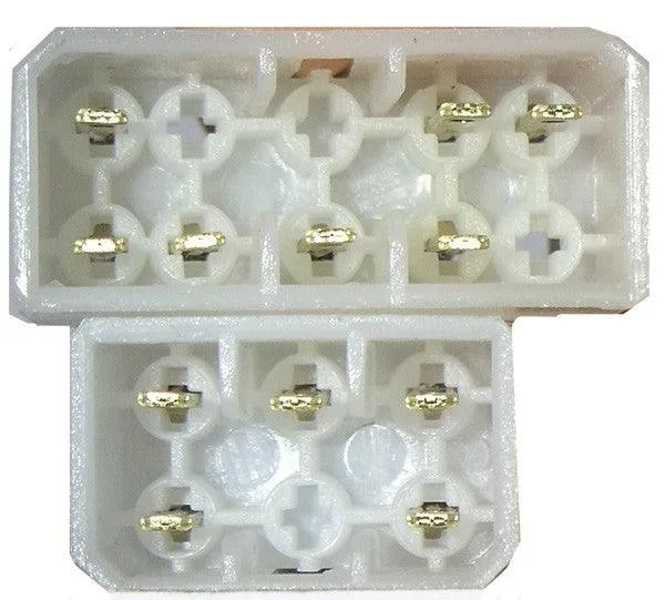 Cavo autoradio con connettore ISO per Mitsubishi Phonocar 04703